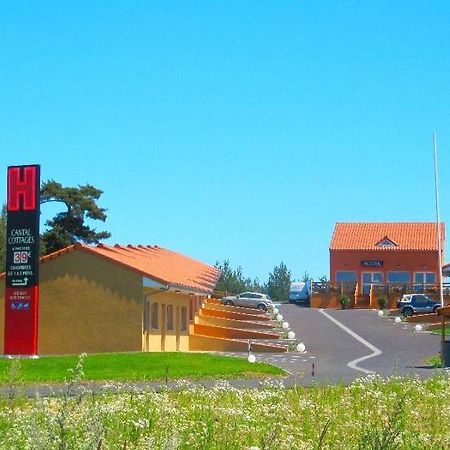 Hotel Cantal Cottages Saint-Georges  외부 사진