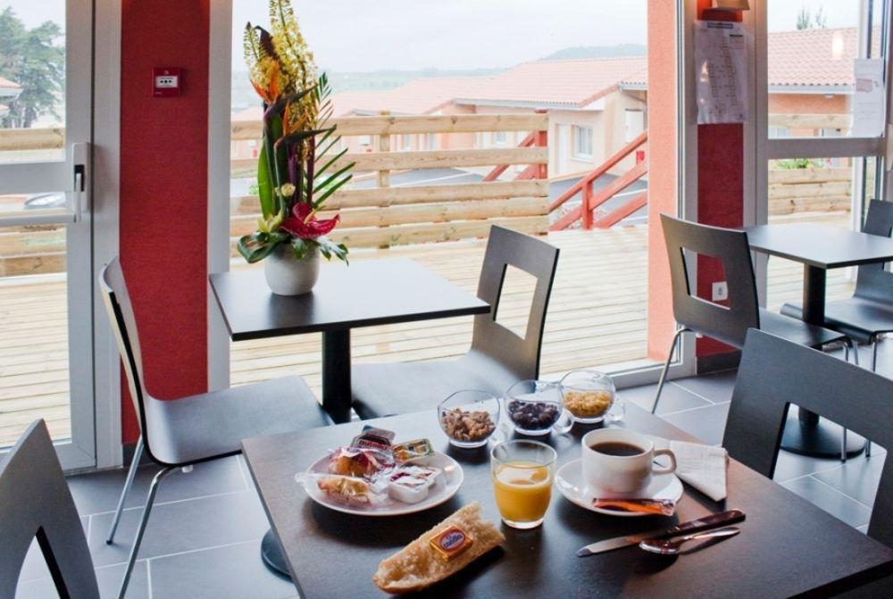 Hotel Cantal Cottages Saint-Georges  외부 사진