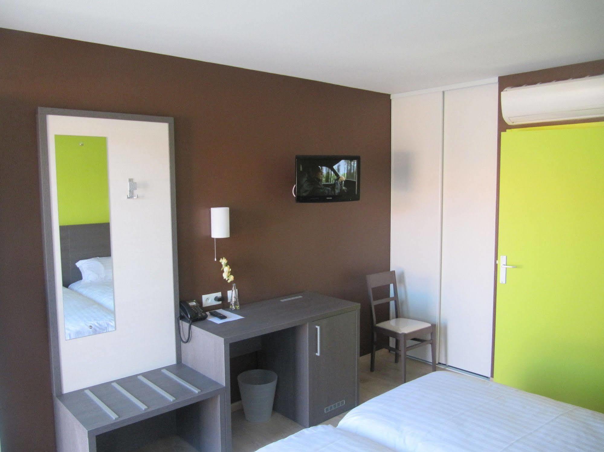 Hotel Cantal Cottages Saint-Georges  외부 사진