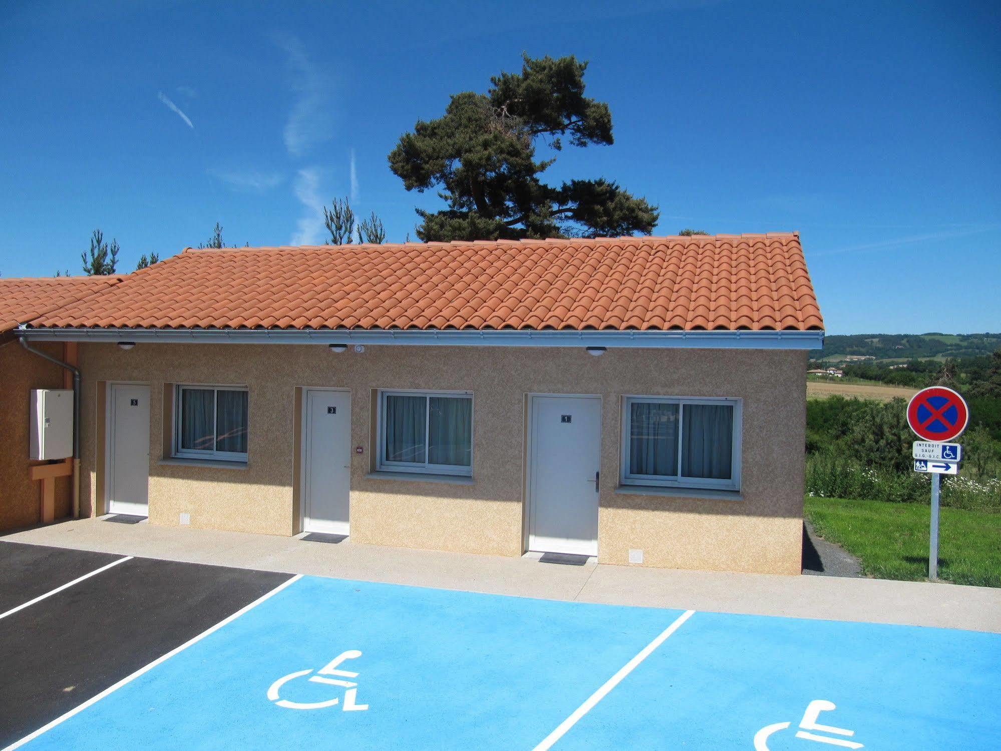 Hotel Cantal Cottages Saint-Georges  외부 사진