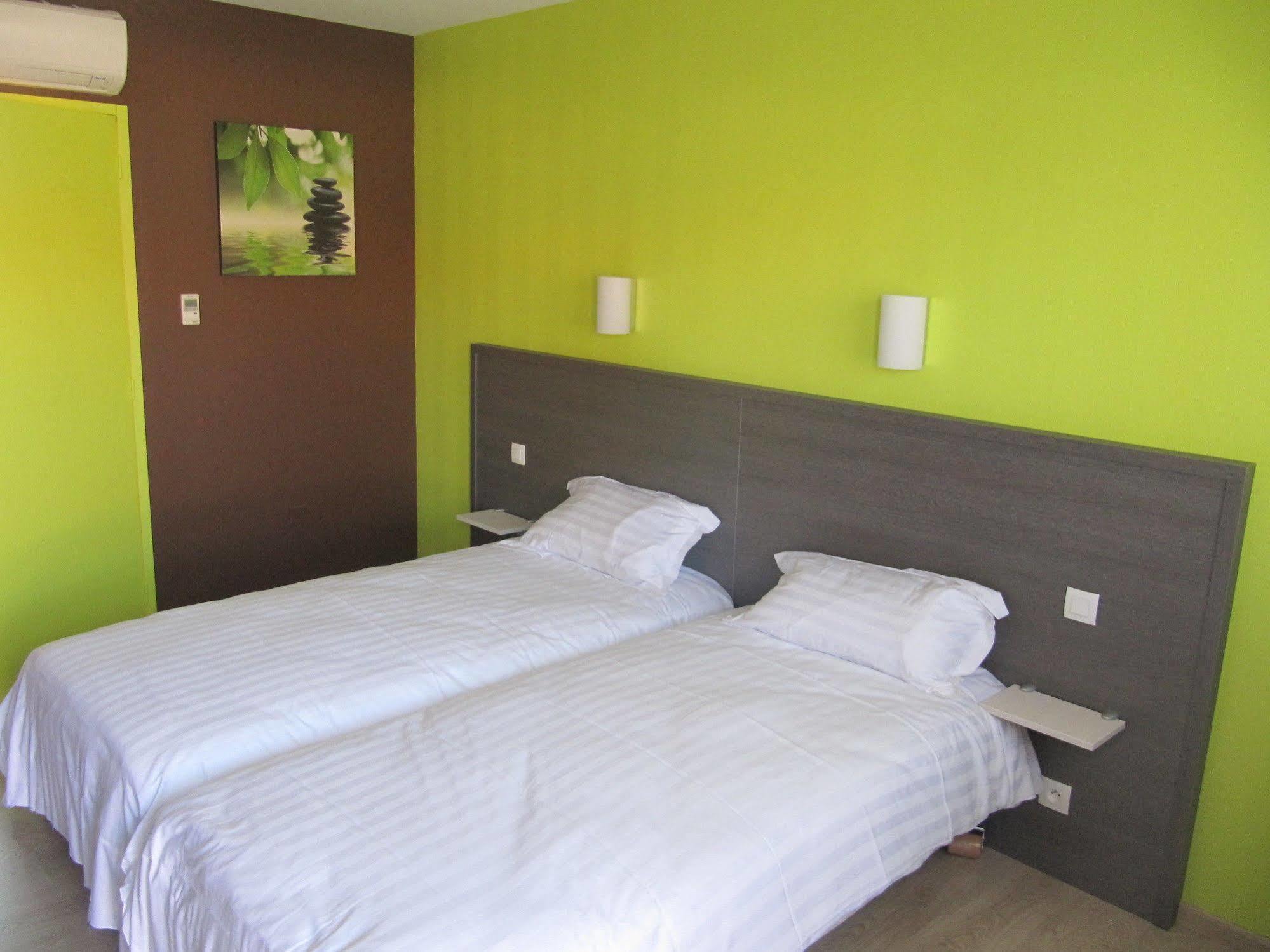 Hotel Cantal Cottages Saint-Georges  외부 사진